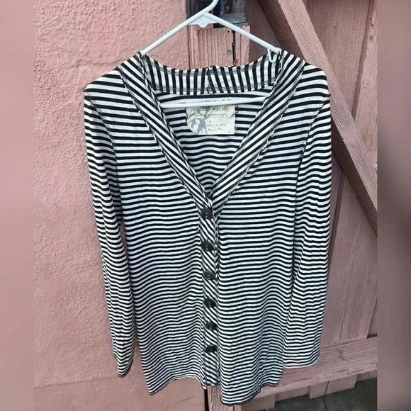 Raw Earth Wild Sky Black And White Striped Cardigan - Picture 4 of 5